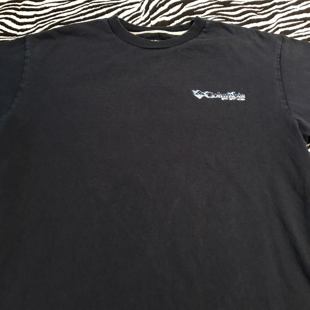 Men’s Medium Columbia Tee Shirt